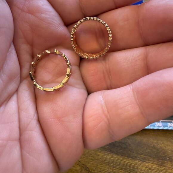 Gold Tone Stacked Band Rings Set Size 5 Geometric & Floral Texture Fashion Jewel - Picture 5 of 6